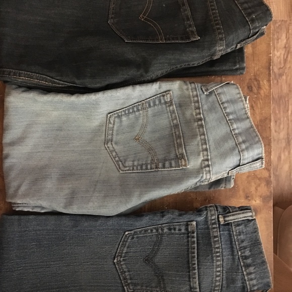Levi Jeans - Picture 3 of 3